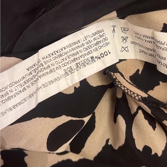 Zara Black and Tan Wrap Dress with Notched Collar - Picture 4 of 9